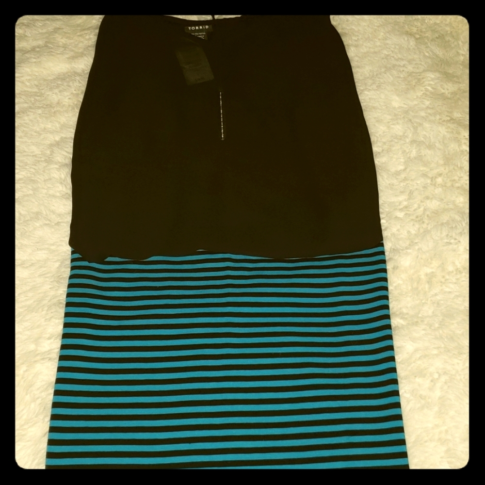 Torrid 
Turquoise and Black Pencil Skirt